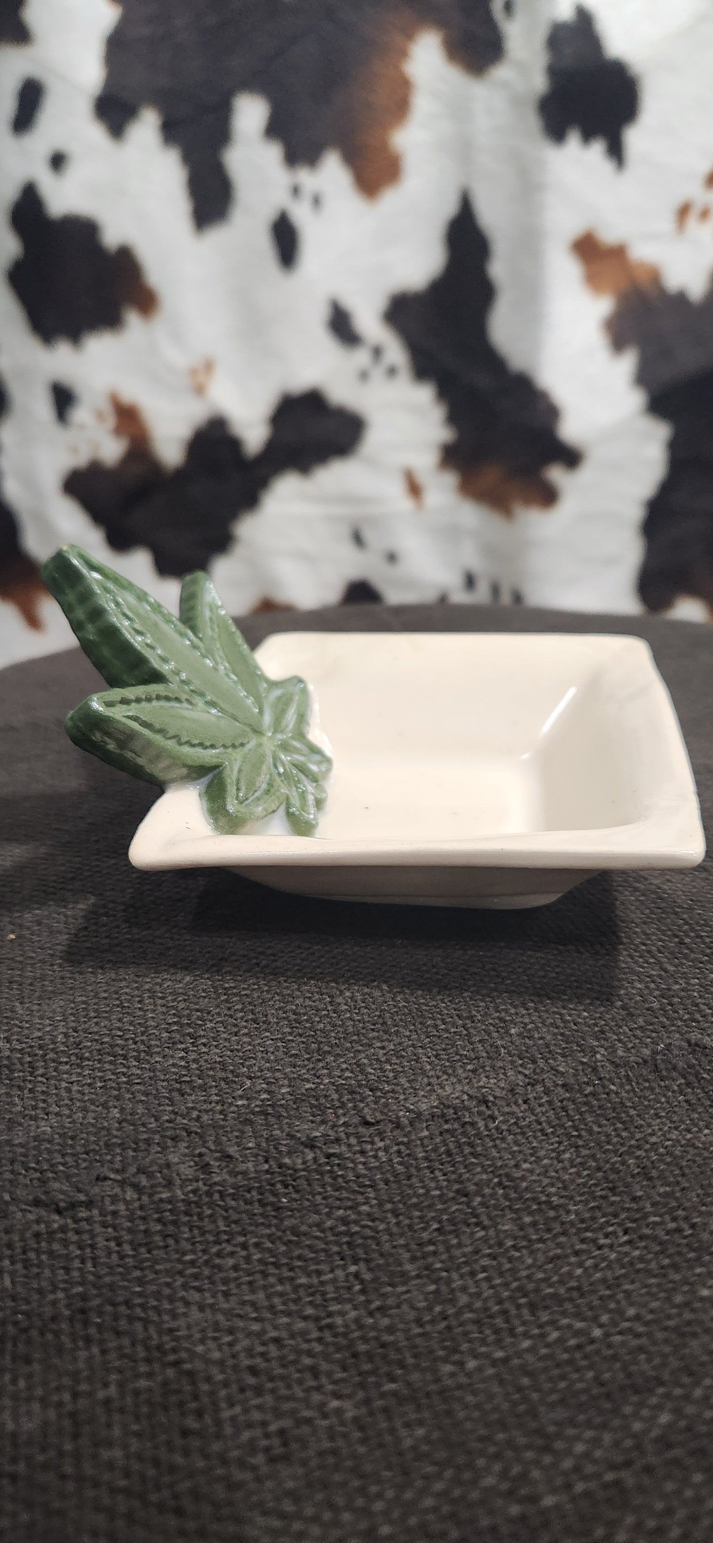 Leaf Solid Square - Tray