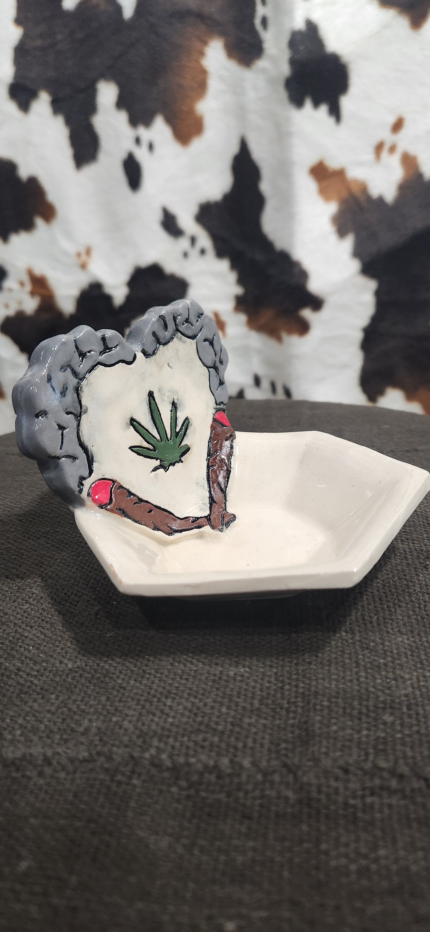 Lit Spliff w Duo Smoke Hex - Tray