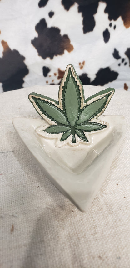 420 Leaf Triangle - Mini Tray