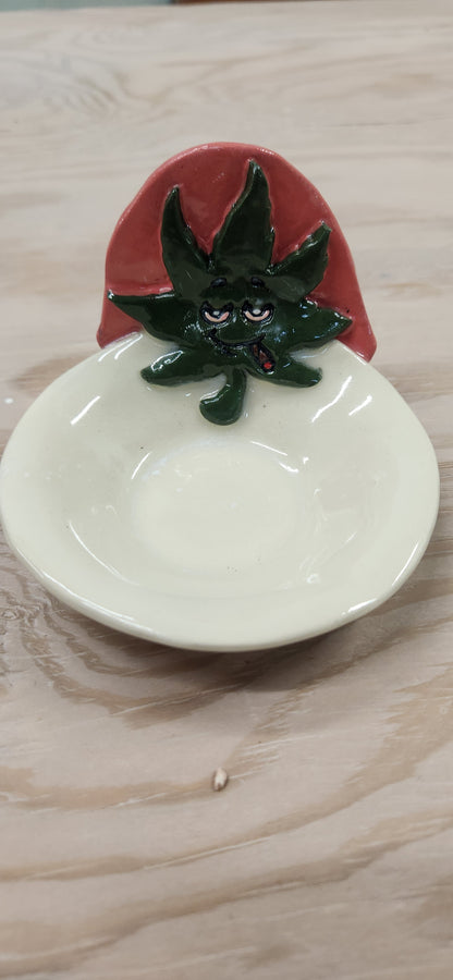 Blitzed Leaf Red Round - Tray