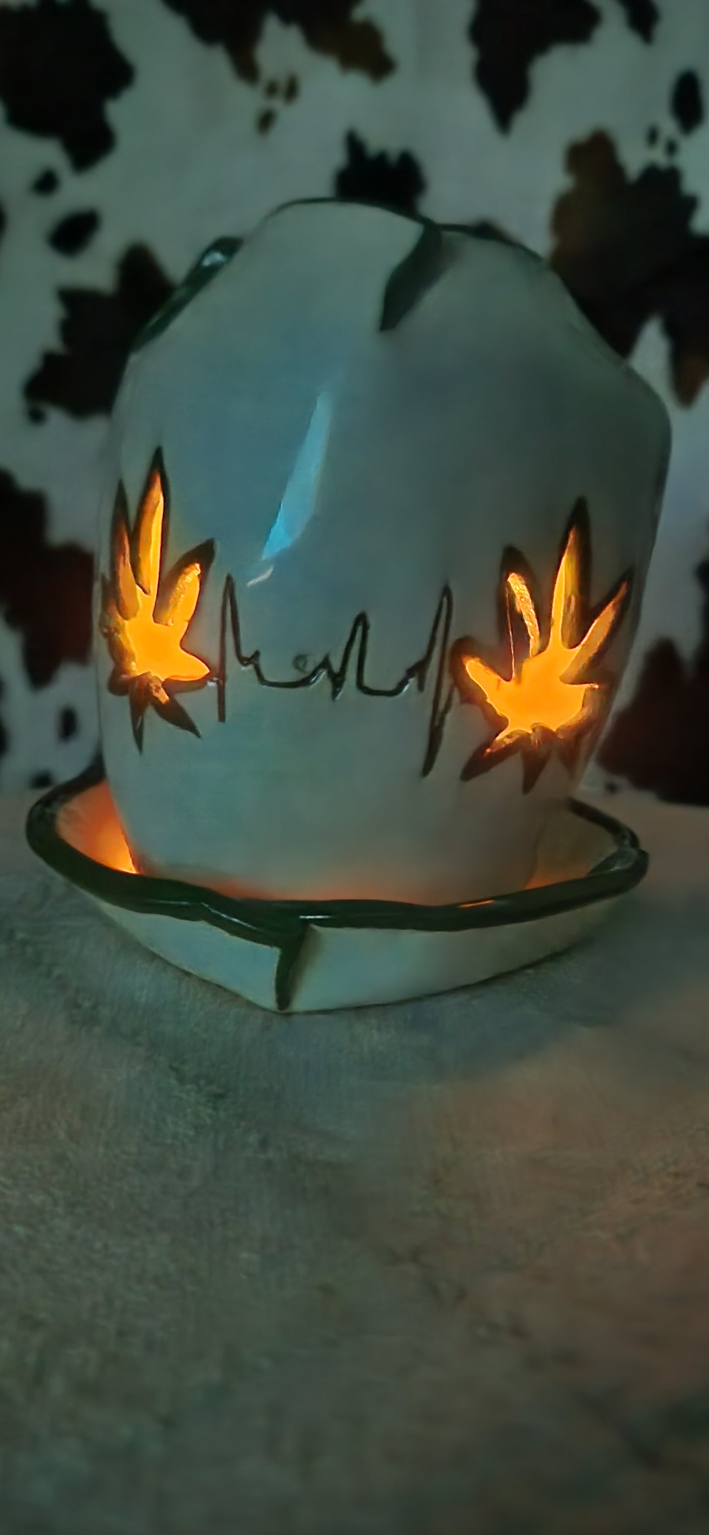 Heartbeat of a Leaf - Candle Holder