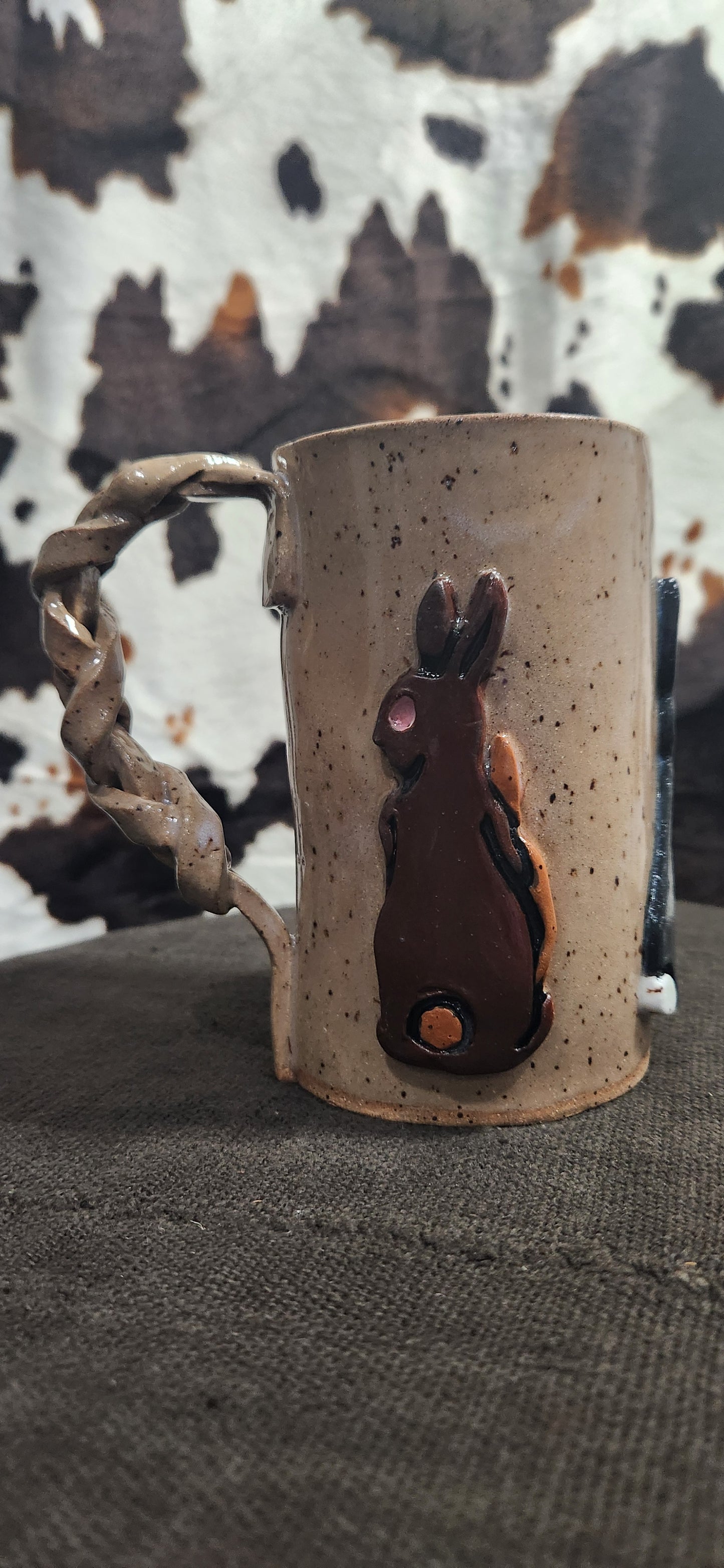 Humping Hares Speckled Brn - Mug