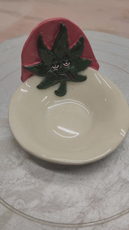 Blitzed Leaf Red Round - Tray
